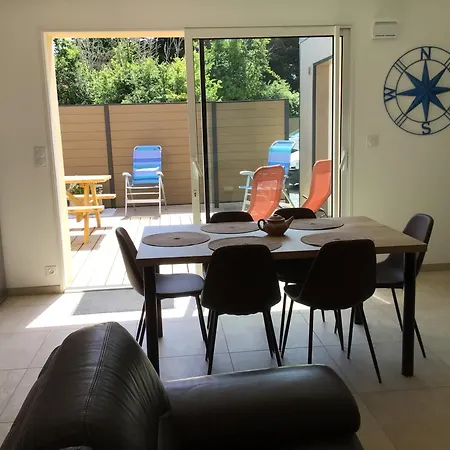 Ile Bacchus Apartment *